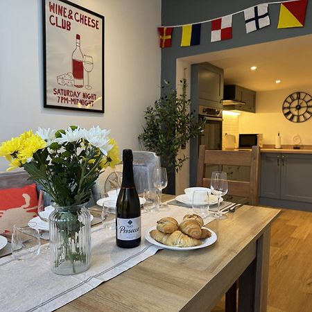 Villa Driftwood House - Luxury Dog-Friendly Townhouse In Cowes, Steps From Marina Cowes  Esterno foto