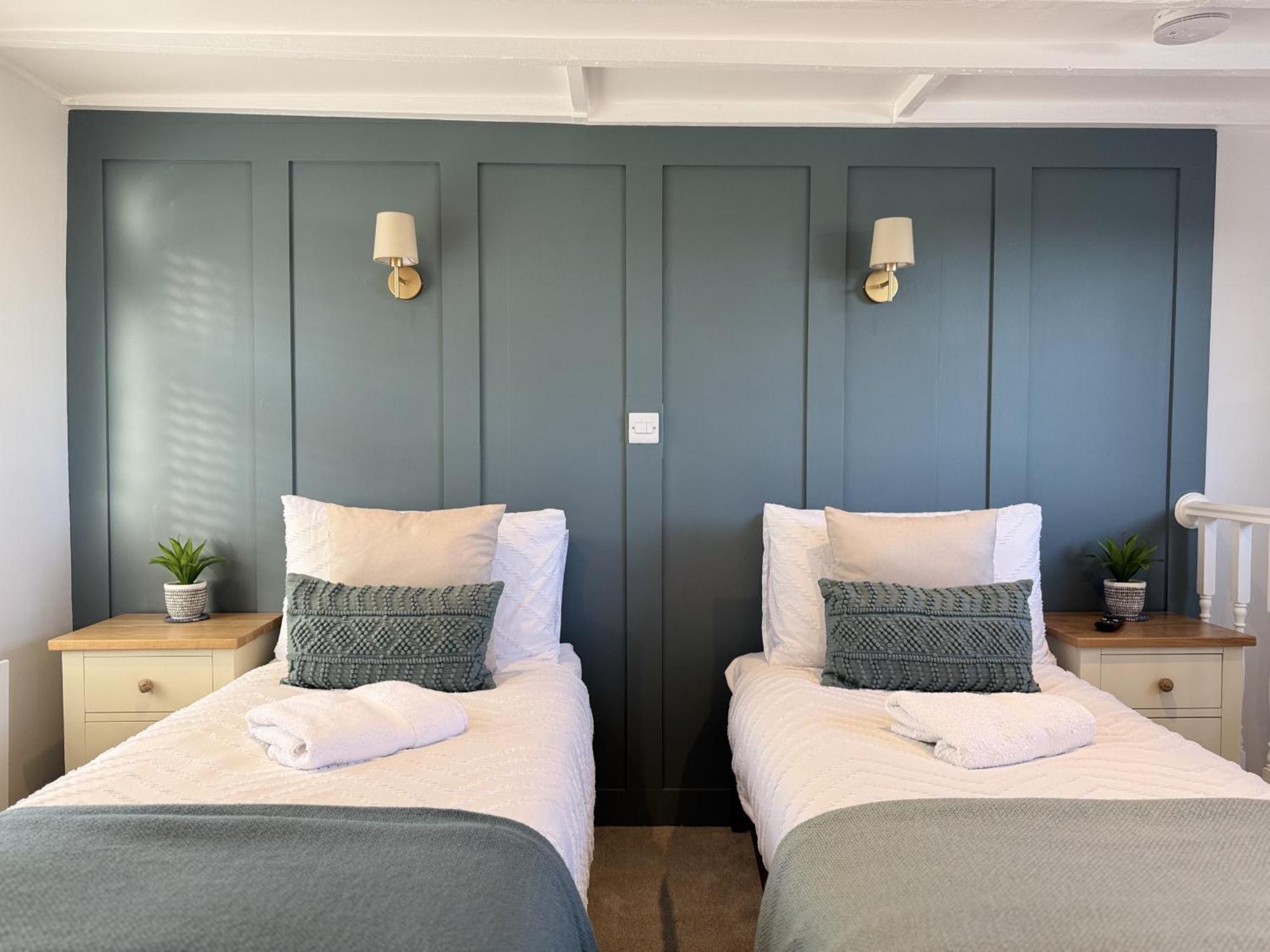 Villa Driftwood House - Luxury Dog-Friendly Townhouse In Cowes, Steps From Marina Cowes  Esterno foto