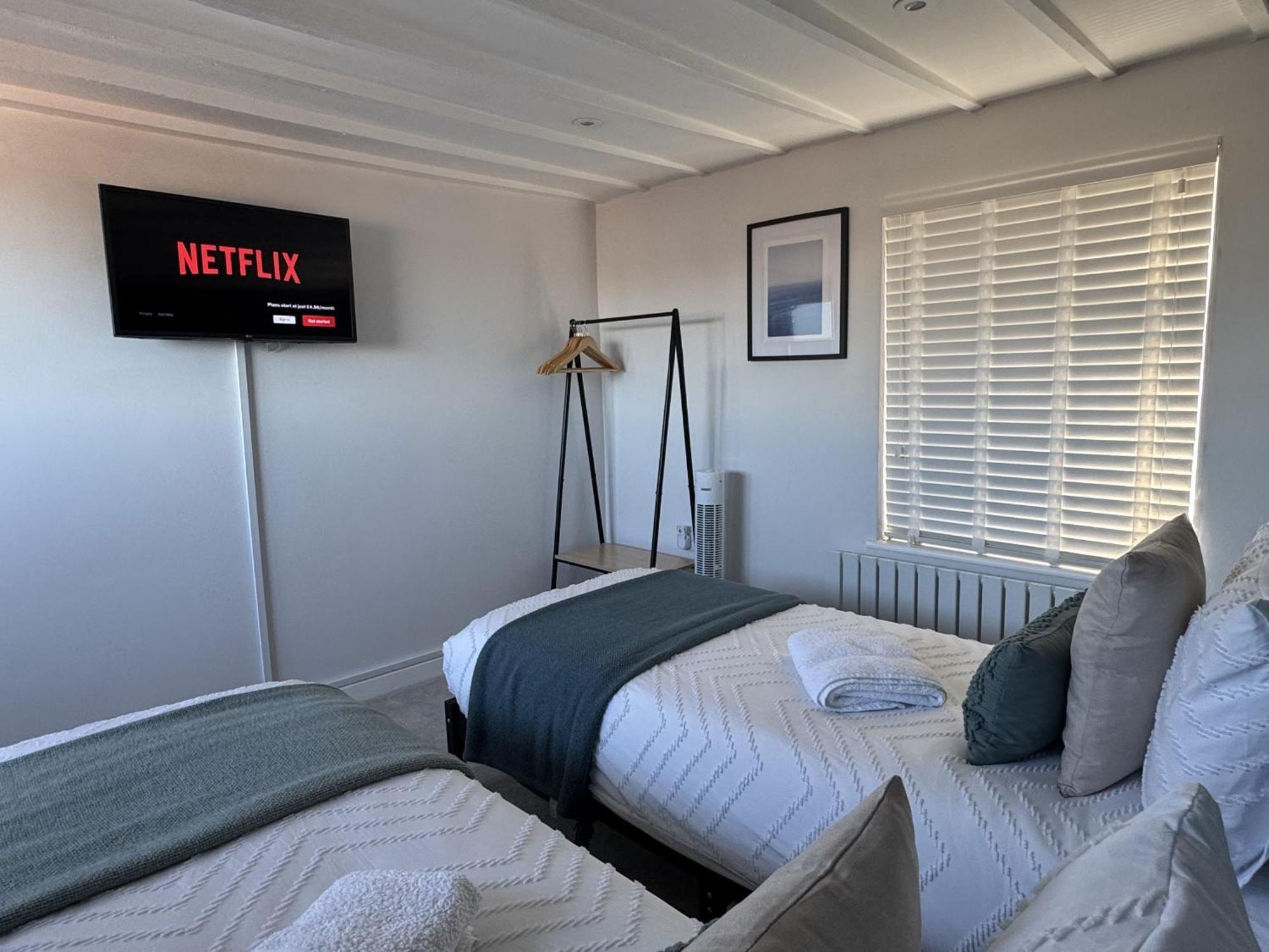 Villa Driftwood House - Luxury Dog-Friendly Townhouse In Cowes, Steps From Marina Cowes  Esterno foto